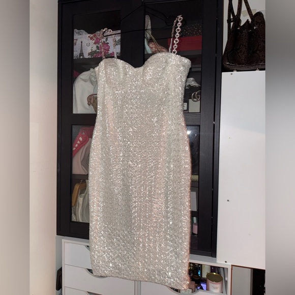 NADINE MERABI Nina Embellished Body-Con Cocktail Dress - Picture 5 of 11